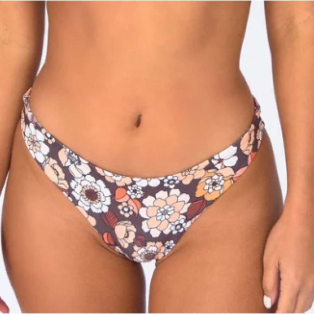 Skatie Cheryl bikini Bottom style in medium. Color in Byron.